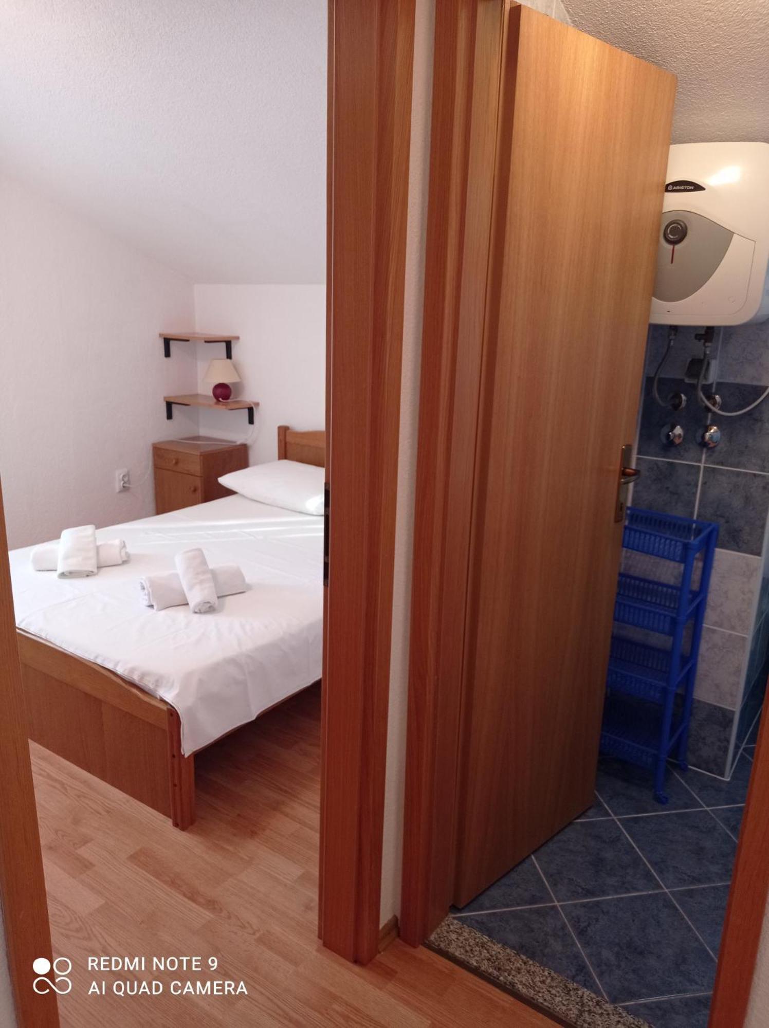Apartments Mihovil Оміш Номер фото